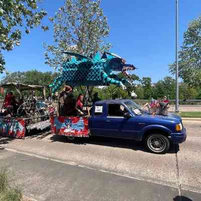 140, Super Happy Fun Land, Super Happy Fun Land “Fantasy Escape” Blue Dragon Puppet Truck