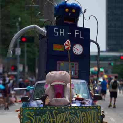 067, Super Happy Fun Land Cardboard Puppet Theater, Brian Arthur