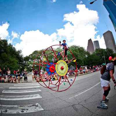 017, Melvin the World's only Wacky Wheeler, Robert Summerbell