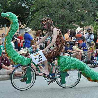 040, bike-asaurus, Koralina Pior