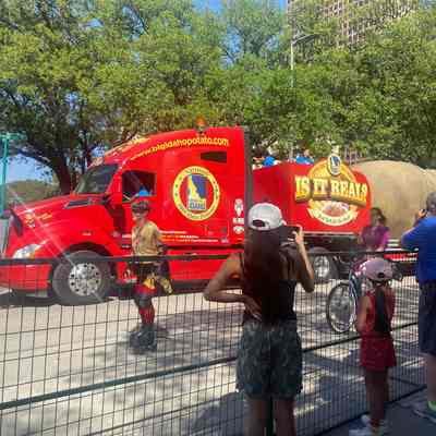 228, Big Idaho Potato 10th Anniversary, Laura Martin