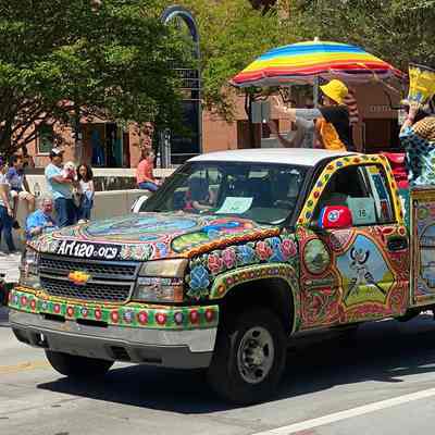 016, Jingle Truck, Kate Warren