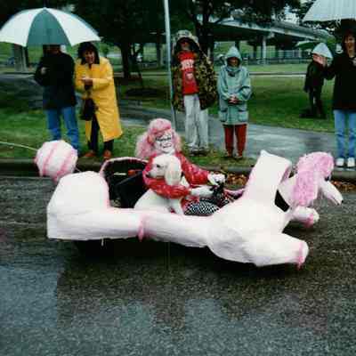 167, Madame Flea Flea's Poodle Doodler, Dwayne Kunz & Pat & C. Leig Farmer