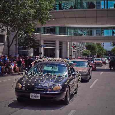 150, The Car With Ping Pong Balls On IT, Elizabeth Tyska