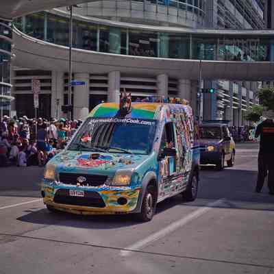 205, De Art Gallery - A mobile art gallery, paulette pearlman