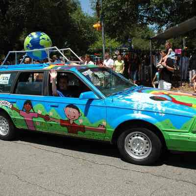 171, Avondale House - My World, Kristen Plumberg