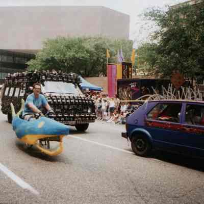 !!! PEOPLE AND PARADE !!! (If you know the person or art car, please cite the REF number and send to archives@orangeshow.org)
