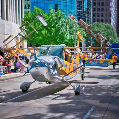 270, Art Car, AirPlane 1, Dion Laurent