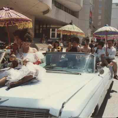 005, Convertable with Bayou Queen Contestants with Chef Bob driving, Jackie Harris
