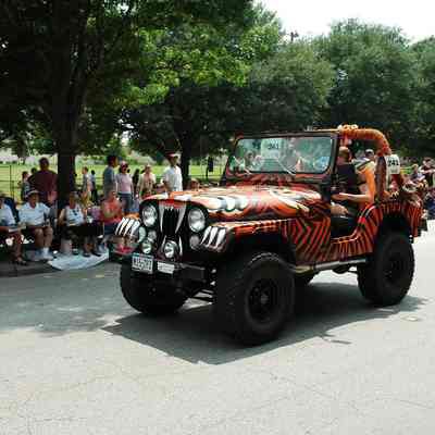 241, Jeeping Tiger, Ben Gibson with Mitch and Carolyn