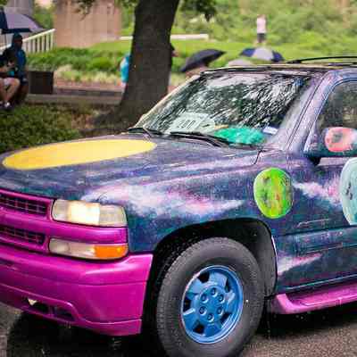 200, The Kosmic Cruiser, Kaci Jenkins