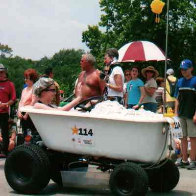 114, Touring Tub, Mary Forbes and Ashley Stanford