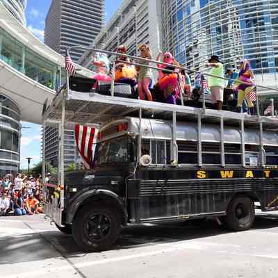 269, Music , S.W.A.T. Bus, Super Wacky Art Team