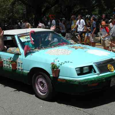 096, The Garden Car, Jason and Becky Mustachio
