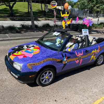 049, Painted Car, Homage to Niki de Saint Phalle, Charles & Mary Anne Fried,