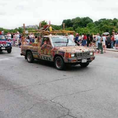 252, Tapa Truck, JoAnn Szabo & R. Waybright