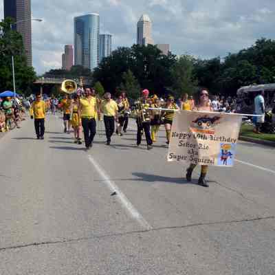 107, Minor Mishap Marching Band, Daitri Bean
