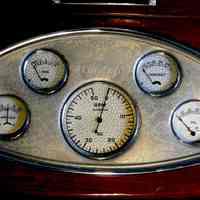          Chris Craft 1929 Triple Cockpit Runabout Sedan 28' picture number 10
   