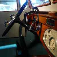         Chris Craft 1929 Triple Cockpit Runabout Sedan 28' picture number 13
   