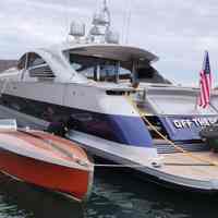          Hacker Craft 2011 Gentleman Racer 30' picture number 1
   