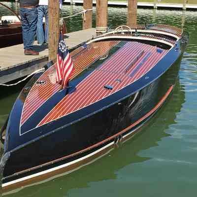 Hacker Craft 1990 Runabout 38'