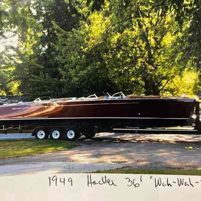 Hacker Craft 1949 Triple Cockpit Runabout 36'