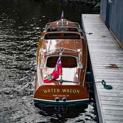 Chris Craft 1939 Triple Cockpit Runabout 27'