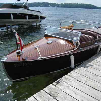 Ditchburn 1930 Triple Cockpit Runabout 24'
