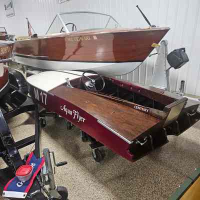 Century 1931 Cyclone O/B Race Boat 12'
