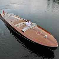          Minett Shields 1929 Hacker Custom Triple Cockpit Runabout 39' picture number 1
   