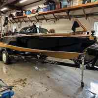          Chris Craft 1955 Cobra 