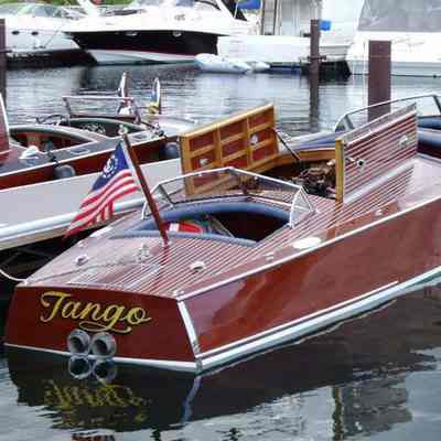 Dodge 1930 Triple Cockpit Runabout 28'