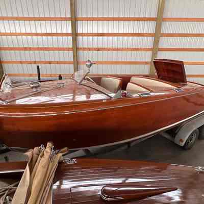 Shepherd 1947 Rear Engine Runabout 22'