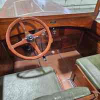          Fay & Bowen 1926 Launch 24' picture number 2
   
