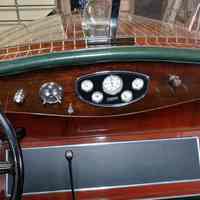          Hacker Craft 1932 Triple Cockpit Runabout 28' picture number 4
   