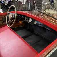 Dodge 1932 Split Cockpit Runabout 16' picture number 2