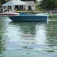          Chris Craft 1968 Commander 23' picture number 4
   
