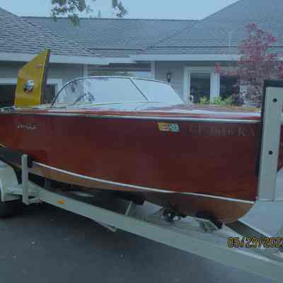 Chris Craft 1955 Capri Runabout 21'