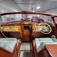          Shepherd 1953 Twin Rear Engine Runabout 27' picture number 4
   