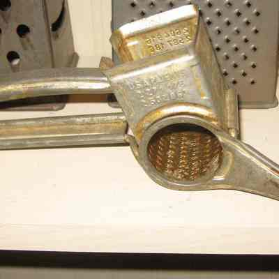 Mouli Tin Grater / Grinder