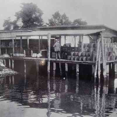 Lakes Wharf