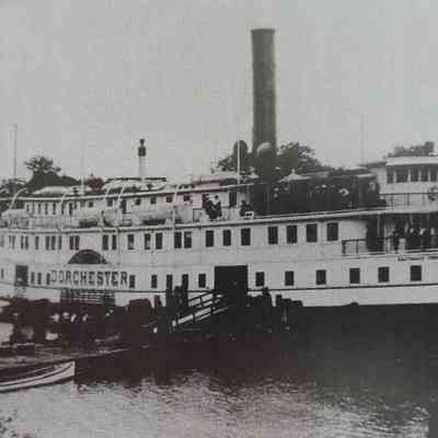 Docked on starboard.