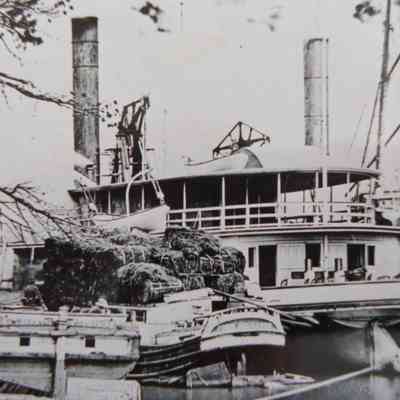 Angle shot of stern.