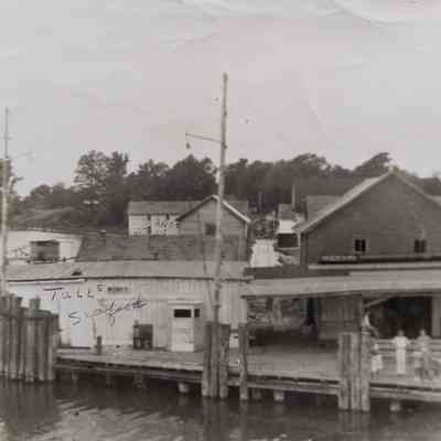 Weems Wharf