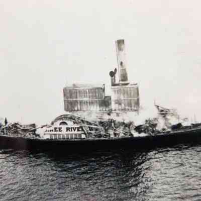 Overhead shot of ship shortly after the 1924 fire.