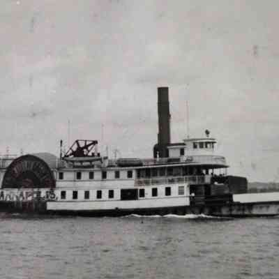 Showing starboard side underway.
