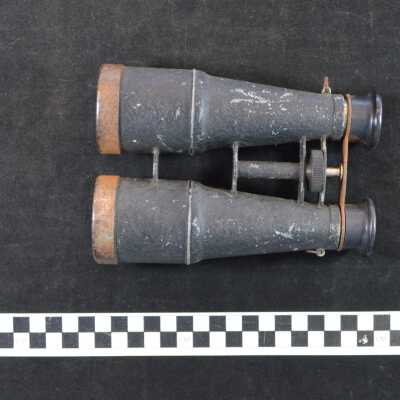 Binoculars, Field