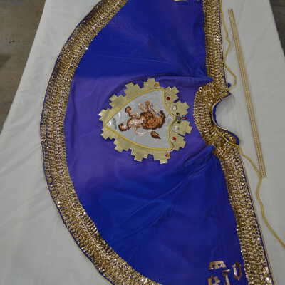 Senior King Mantle