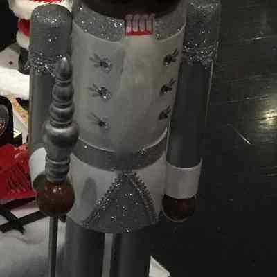 Nutcracker Silver Jewels Silver Armor 32 inches