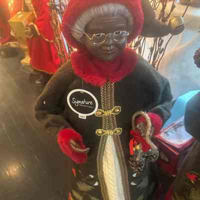 36 CVS Ms claus